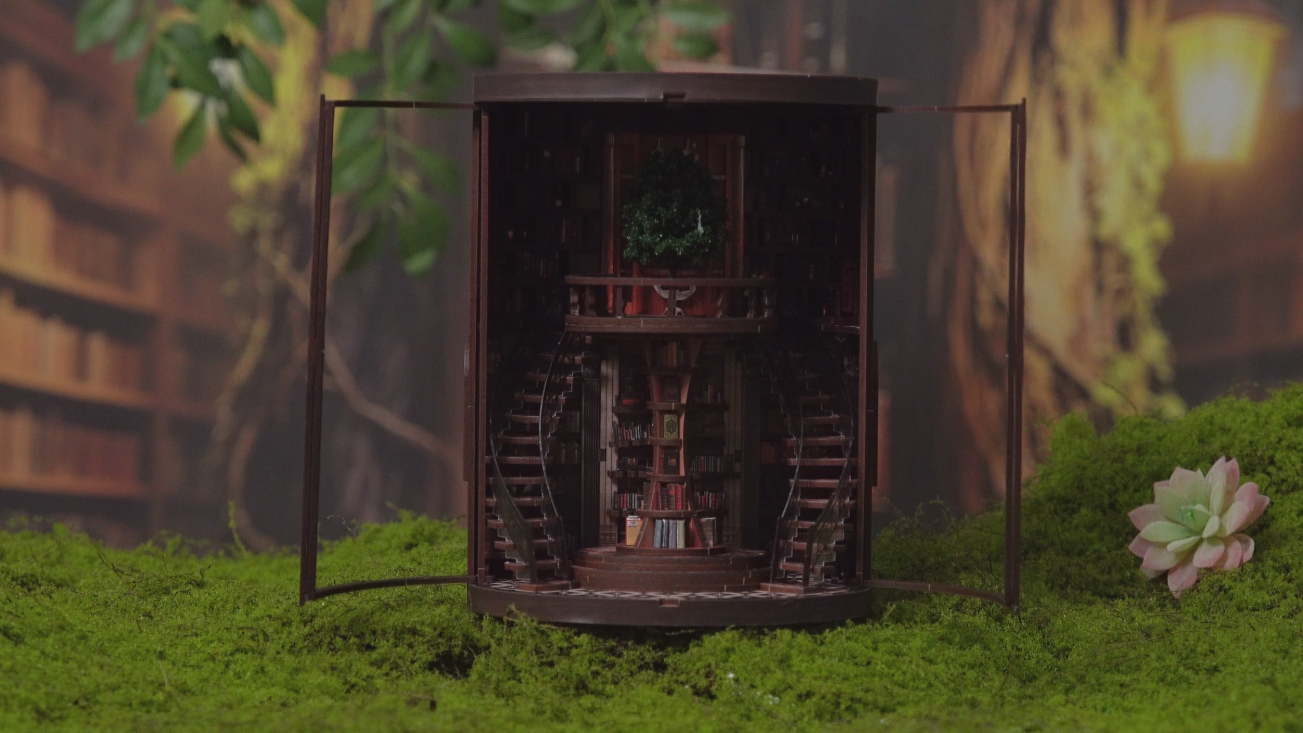 Video laden: Whispering Library DIY Book Nook Kit